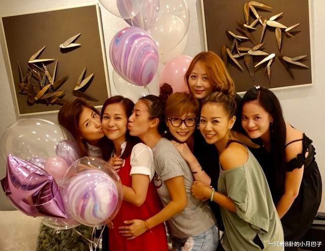 真假闺蜜？表面和谐的七魔女姐妹团，竟然背着佘诗曼另外建群？