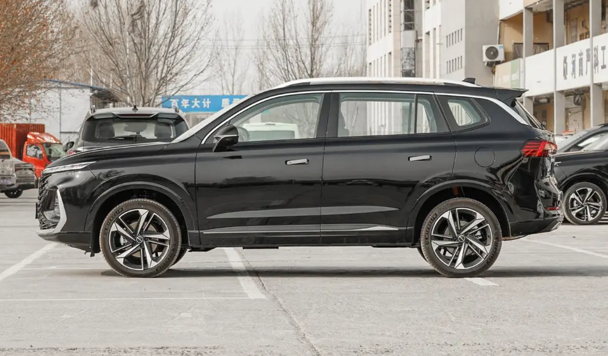 打工人的专属SUV，如今才卖58000元，比哈弗H6长80mm，还配8AT