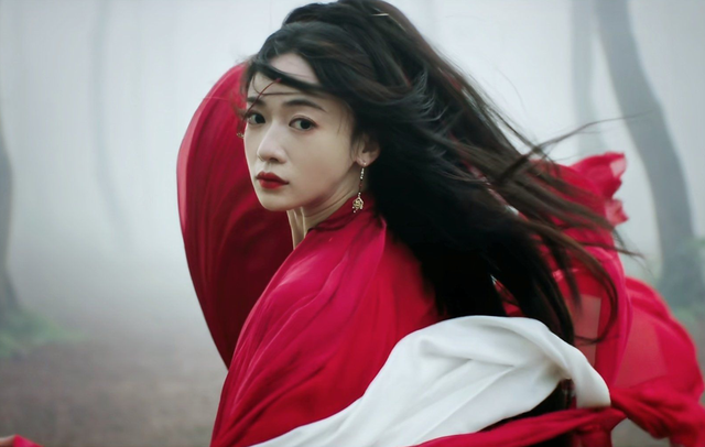 《墨雨云间》穿帮了！远景还是蒋依依，近景就变成了赵晴