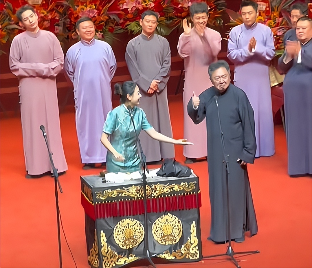 这次，相声圈的残酷真相，在快要走红的赵芸一身上展现的淋漓尽致