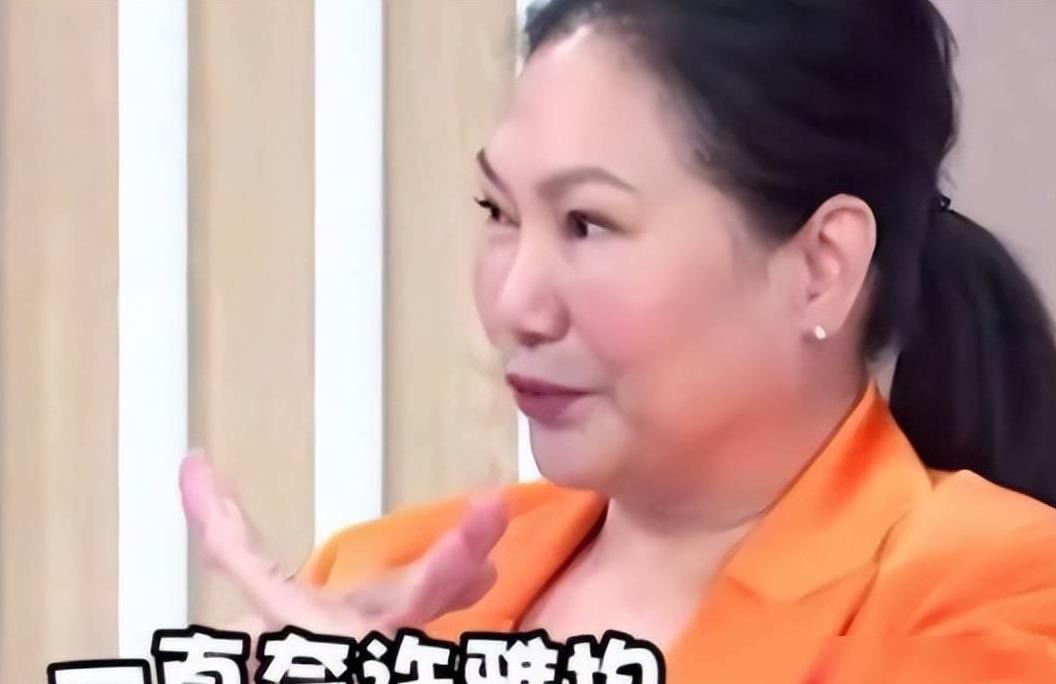 许雅钧现身争大S遗产，与S妈合力对汪小菲，4字回应心境