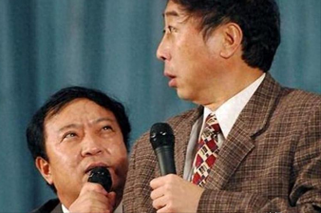 牛群终于坦白真相!首谈不再与冯巩合作的原因,每到春晚必出事