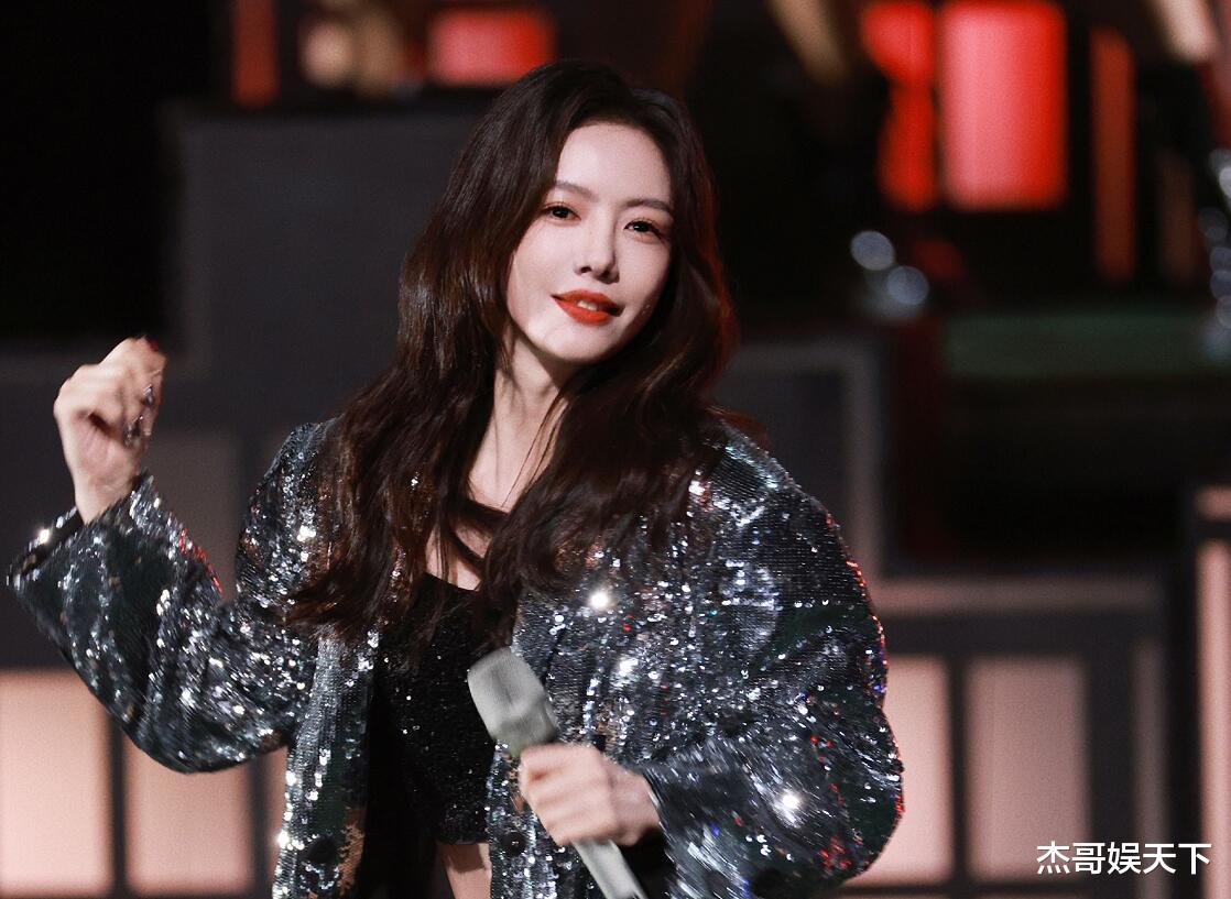 《浪姐》收官，柳岩对观众的“不尊重”太圈粉，韩雪表情让人尴尬