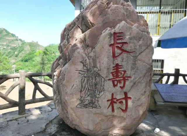 杨振宁的“长寿秘诀”：最核心的并不是多运动和喝水,而是另外4点