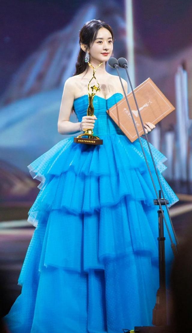 看了这5位明星“换脸史”，不得不信，红气养人才是最邪整容术！