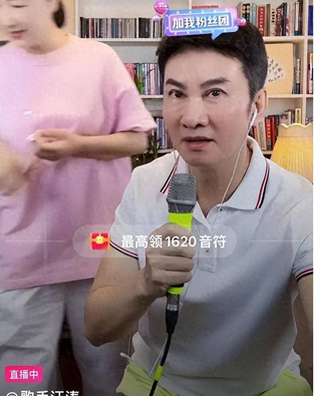 宁愿丑得出奇,也不接受自然衰老,这5位男神已经“面目全非”