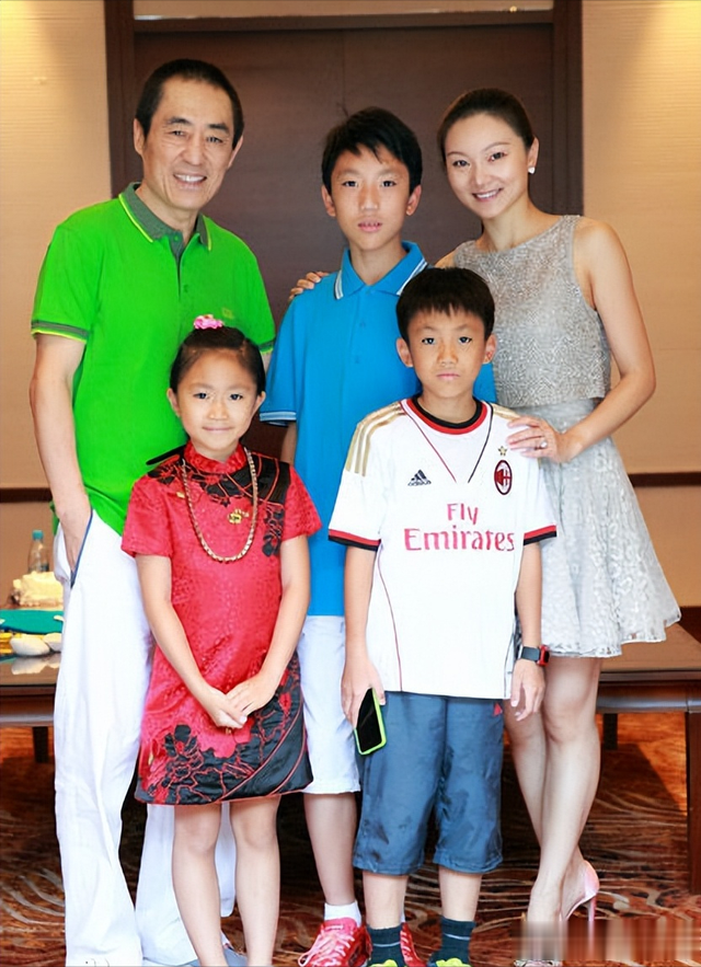 越低调，越出人意料，看看73岁张艺谋的资产，才知什么叫人生赢家