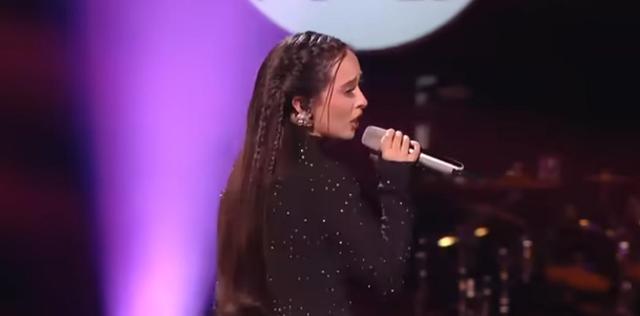 那英|歌手甄妮喊话那英：你好意思赢吗？田震23年前的话，现在有人信了