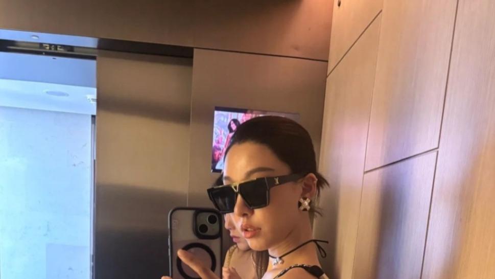 赌王前儿媳带14箱行李飞芬兰，每月收120万独自抚养两女，曾被传婆媳不和