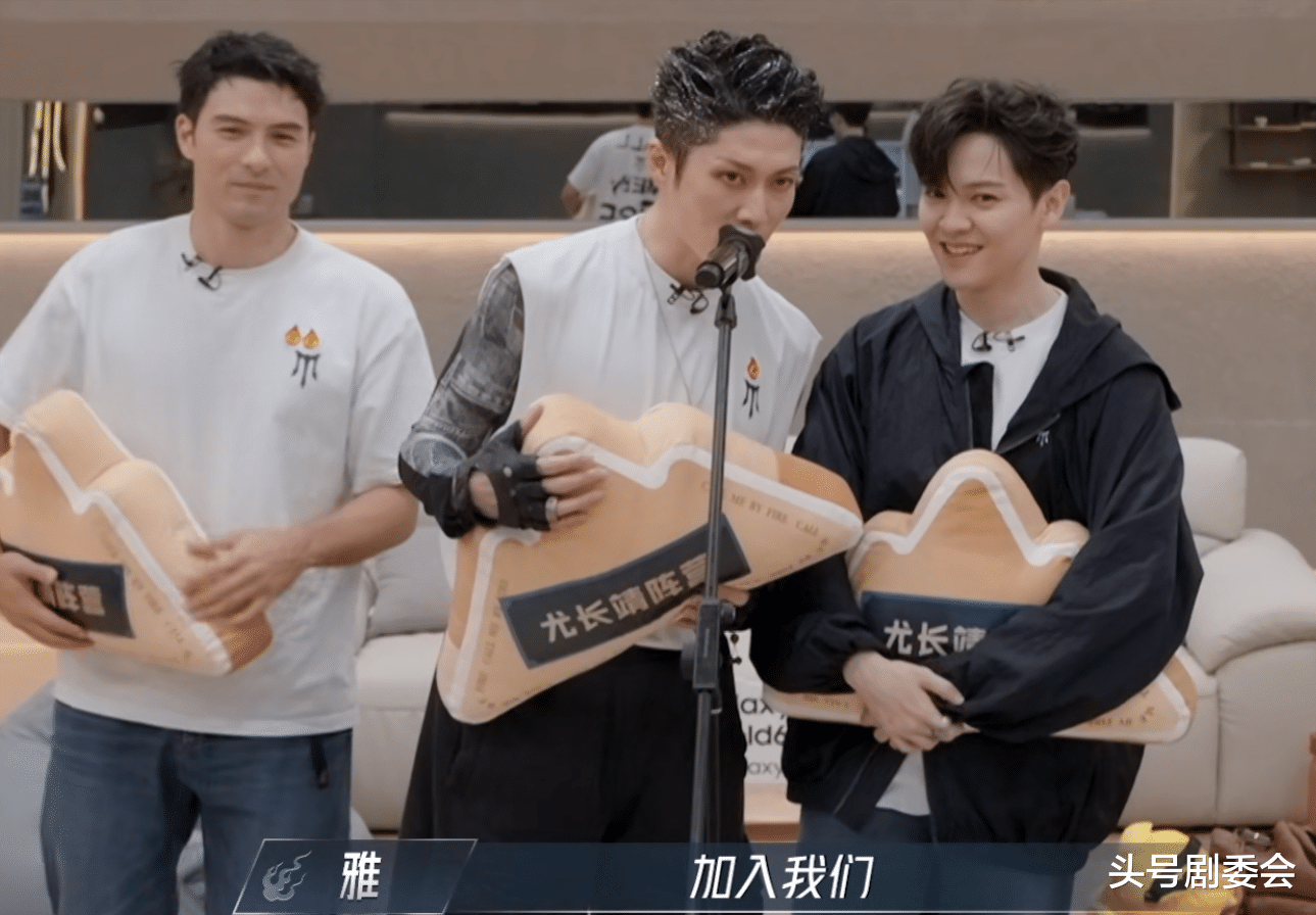 3次选人被拒,王铮亮、李克勤的差距,藏在陈楚生的一句话里