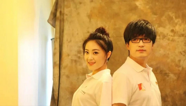 消失的王小海,戳穿了玖月奇迹的尴尬处境,原来凤凰传奇早有暗示