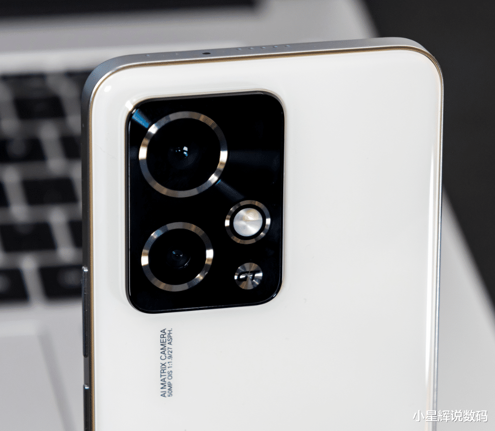 榮耀發(fā)飆了？驍龍8Gen2+256GB突降991元，千元機市場的“卷王”