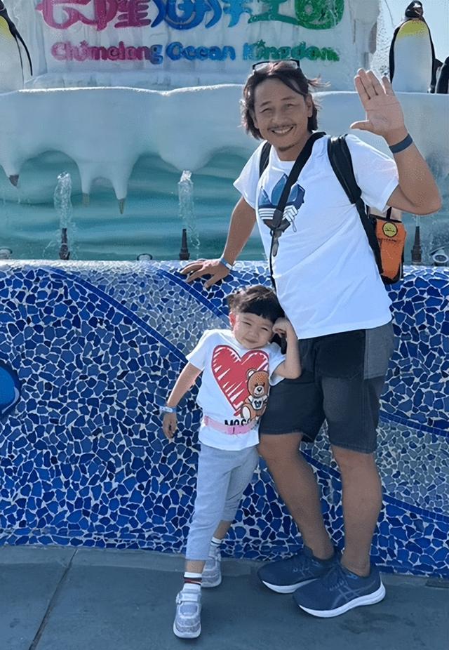 40岁的她息影高龄产女险中风!如今想让女进娱乐圈 网友:不够格!