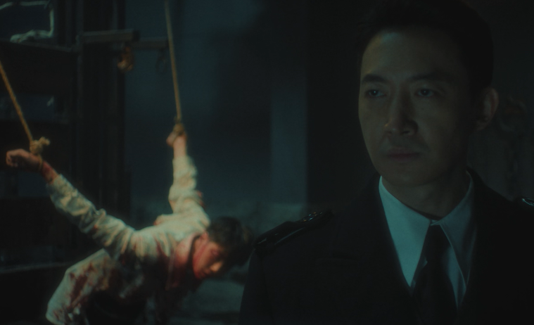 《追风者》被万人差评,看到人民日报的强势发声,才知吴京说的没错