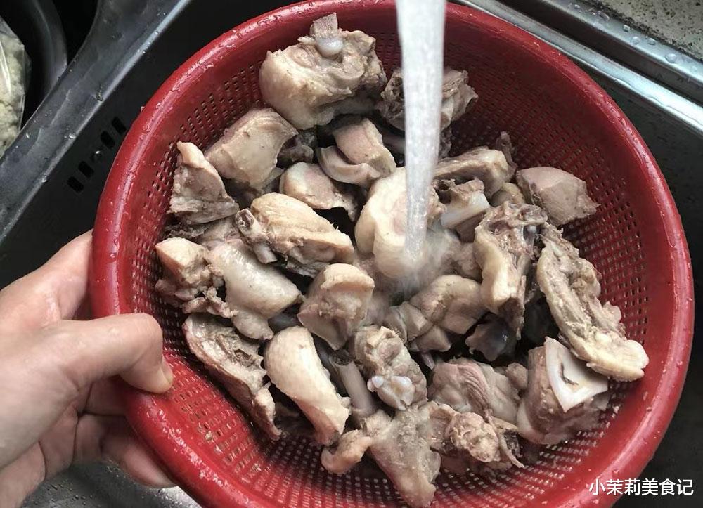 8月7日立秋,再忙别忘“贴秋膘”,吃3肉,咬3果,吃出健康好身体,咬出一年好福气