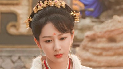 全程摇头晃脑，表情狰狞，30岁杨紫带来视后“教科书”式演技