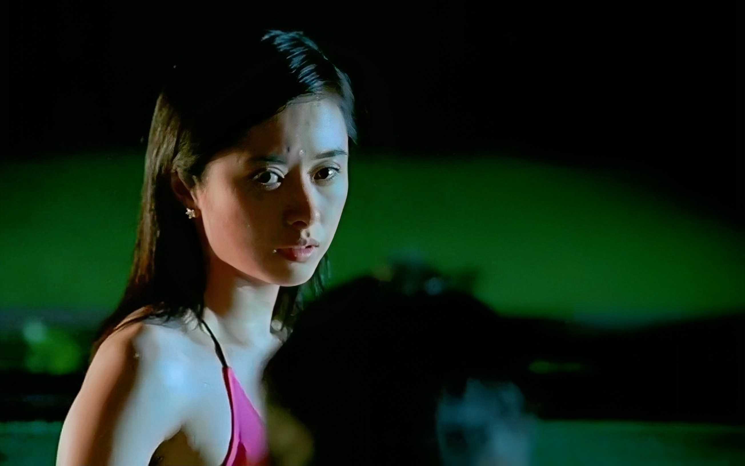 何美钿:可爱在性感面前并非一文不值,何况我的身材也不差