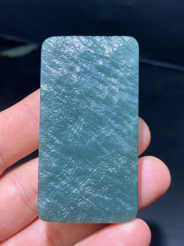 这种和田玉深藏戈壁无人识,如今价值却直逼籽料!