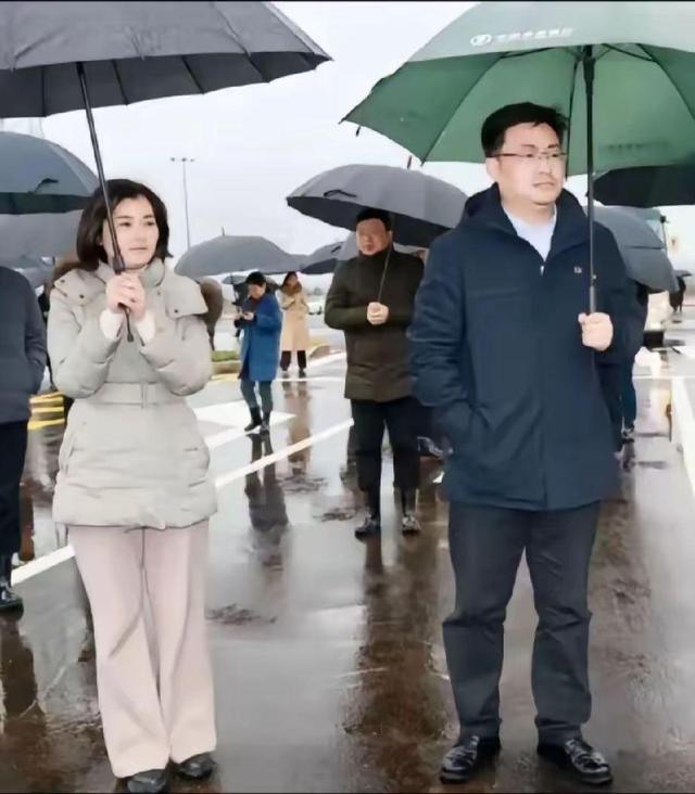 李佩霞有错在先?把毛奇拉下水？多张照片流出,大家一看便知