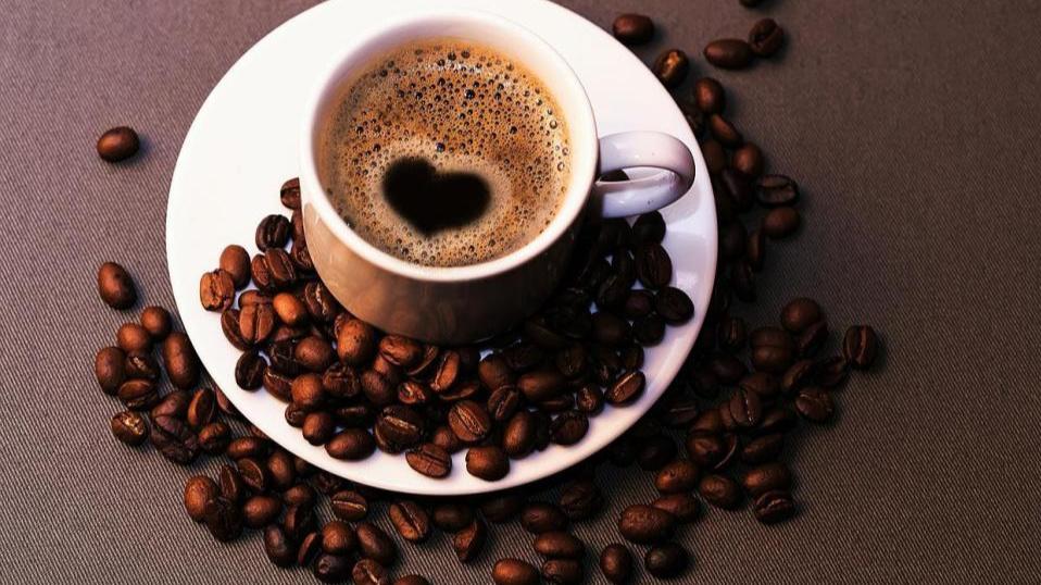 每天坚持喝黑咖啡能减脂吗？对身体好不好？不妨多解一下