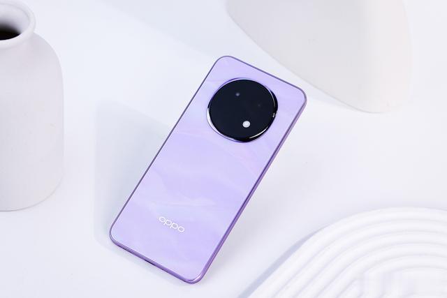 旗艦同款小直屏 超薄好手感 OPPO A5 Pro圖賞