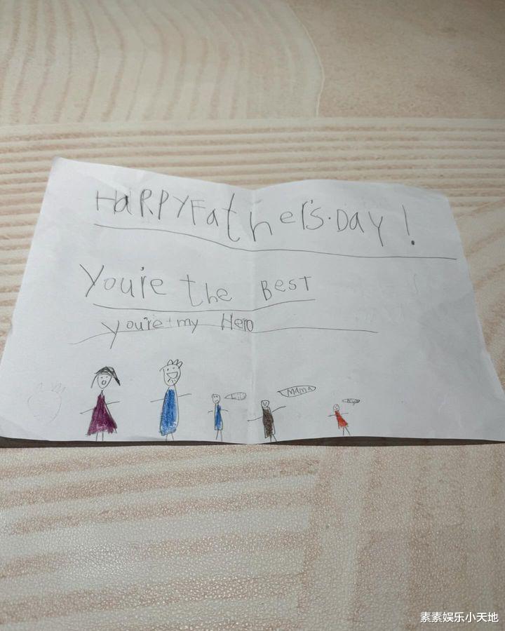 胡杏儿父亲节感谢富豪老公,晒有3个儿子的幸福,手写信很可爱