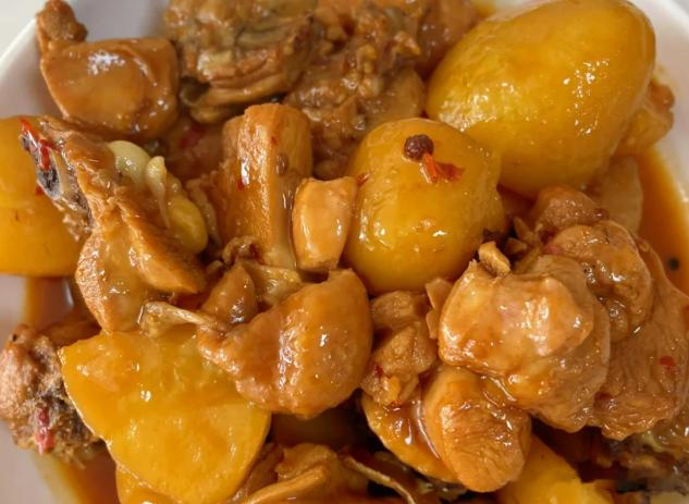 女子晒第一和第二次去福建男友家午餐的区别，网友：赶快分手