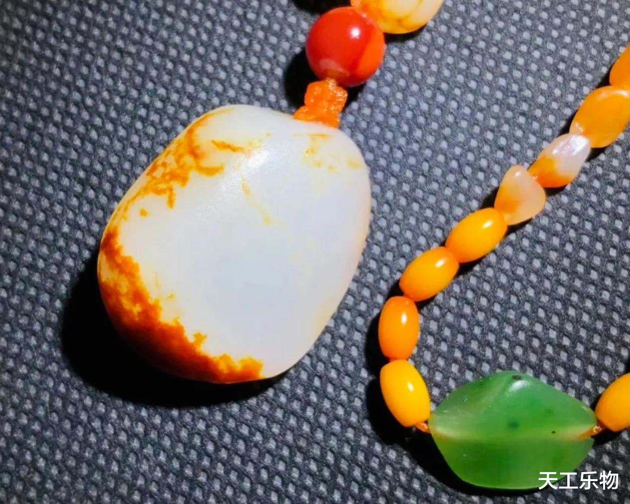 赤橙黄绿青蓝紫!色彩独特的天然和田玉!