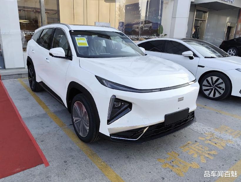 新款吉利银河L7到店，外观小幅调整，配Flyme Auto车机+EM-i技术
