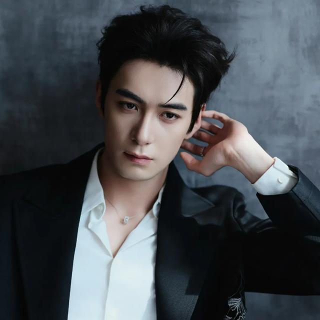 睡粉的隐婚男星,滥交歌星,陈思诚佟丽娅| 最新八卦汇总