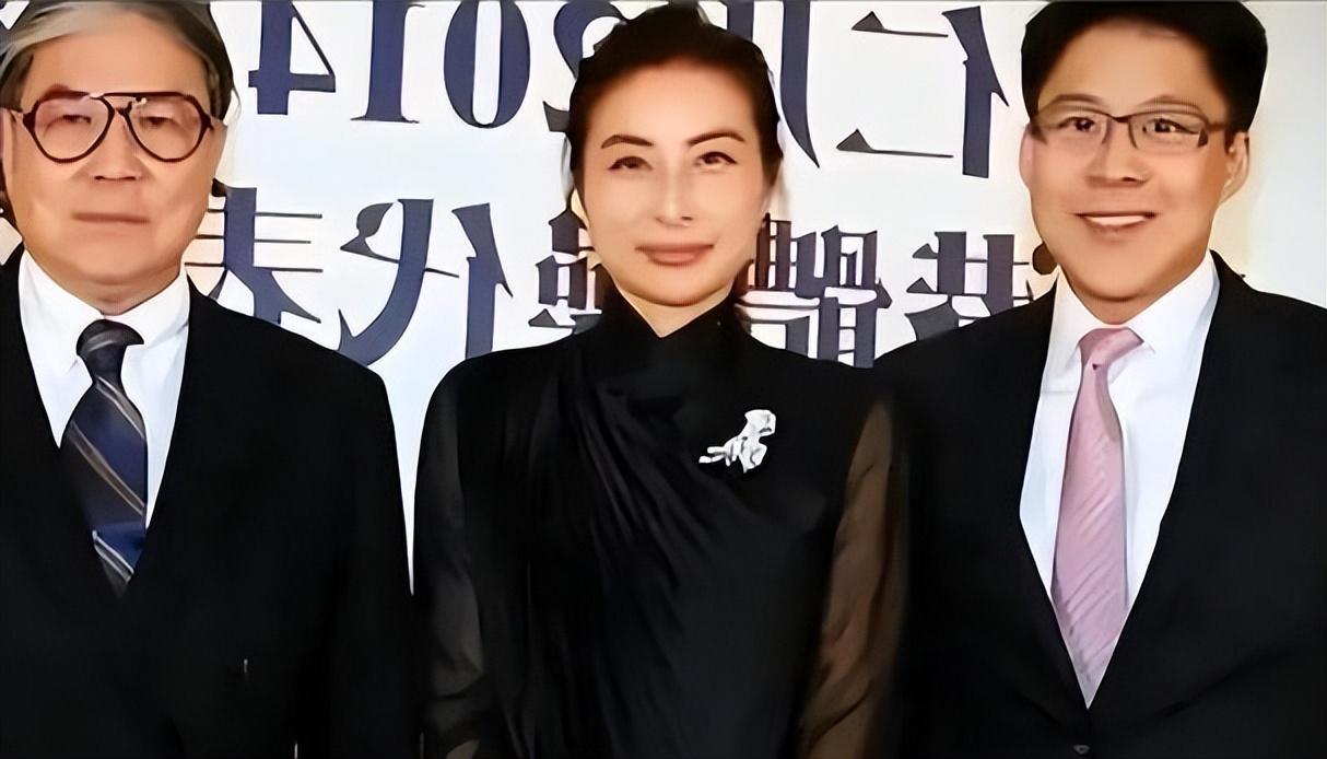 霍启刚怎么也不会想到？娶进家门的郭晶晶一举打破霍家百年家规。