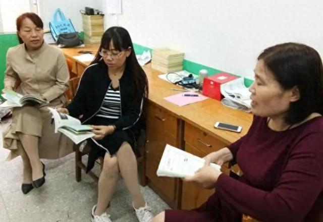 教师岗位招聘，为啥中小学竞争激烈，高中老师却招聘遇冷？