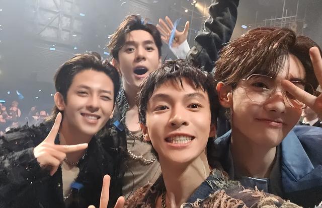 京东公开炮轰李佳琦，红包9亿变5亿，多为机器盗刷，网友：惯犯