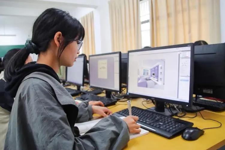 员工下班做副业，老板怒骂：副业收入要归公司！隔天同事直接辞职