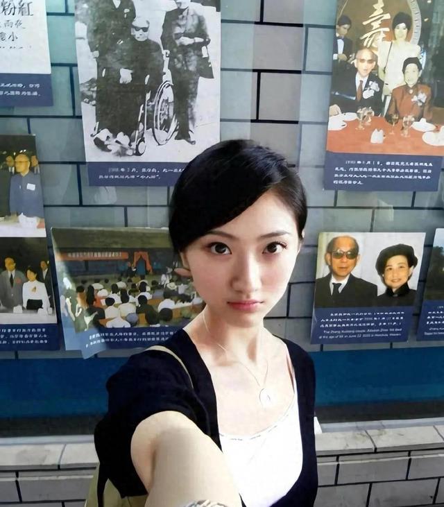 景甜早期,怎么会长这个样子!