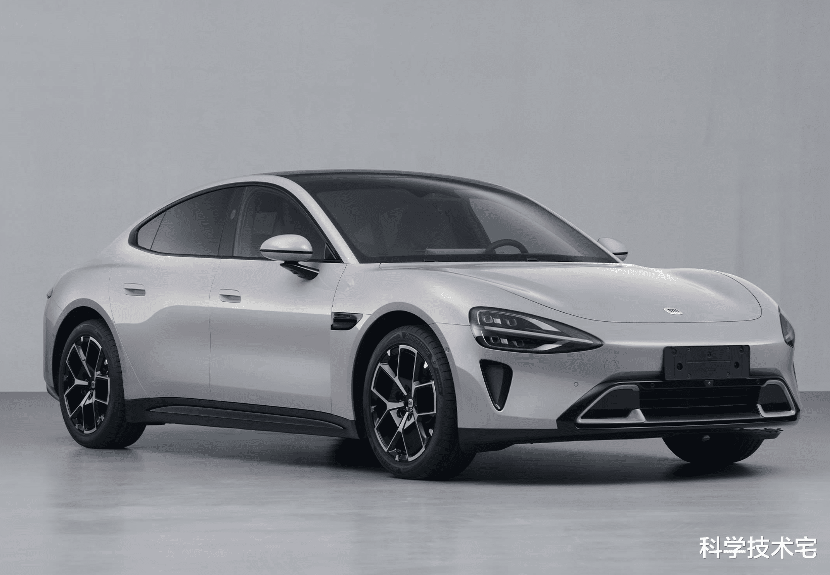 官方宣布召回超3万辆小米SU7!均为标准版,智能泊车有安全隐患!