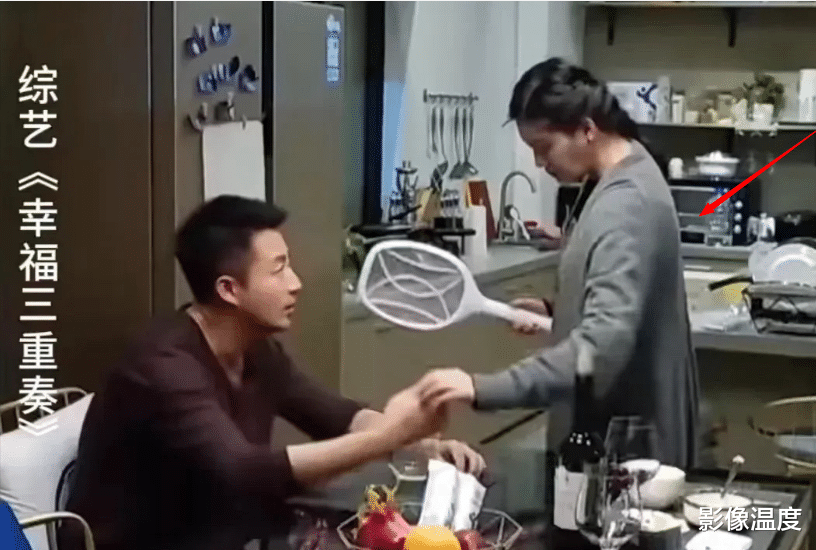 小S公公一场葬礼，却被大S抢尽风头，穿汪小菲买的衣服，疑似当妈妈了