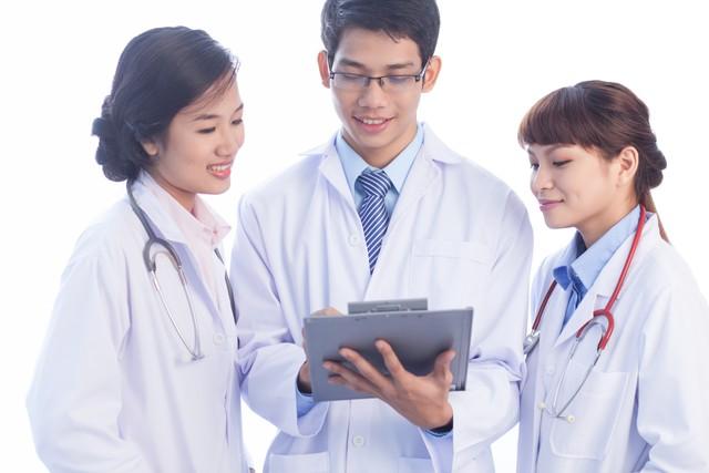 学医学专业，除了进医院，还可以进这些好单位，端铁饭碗
