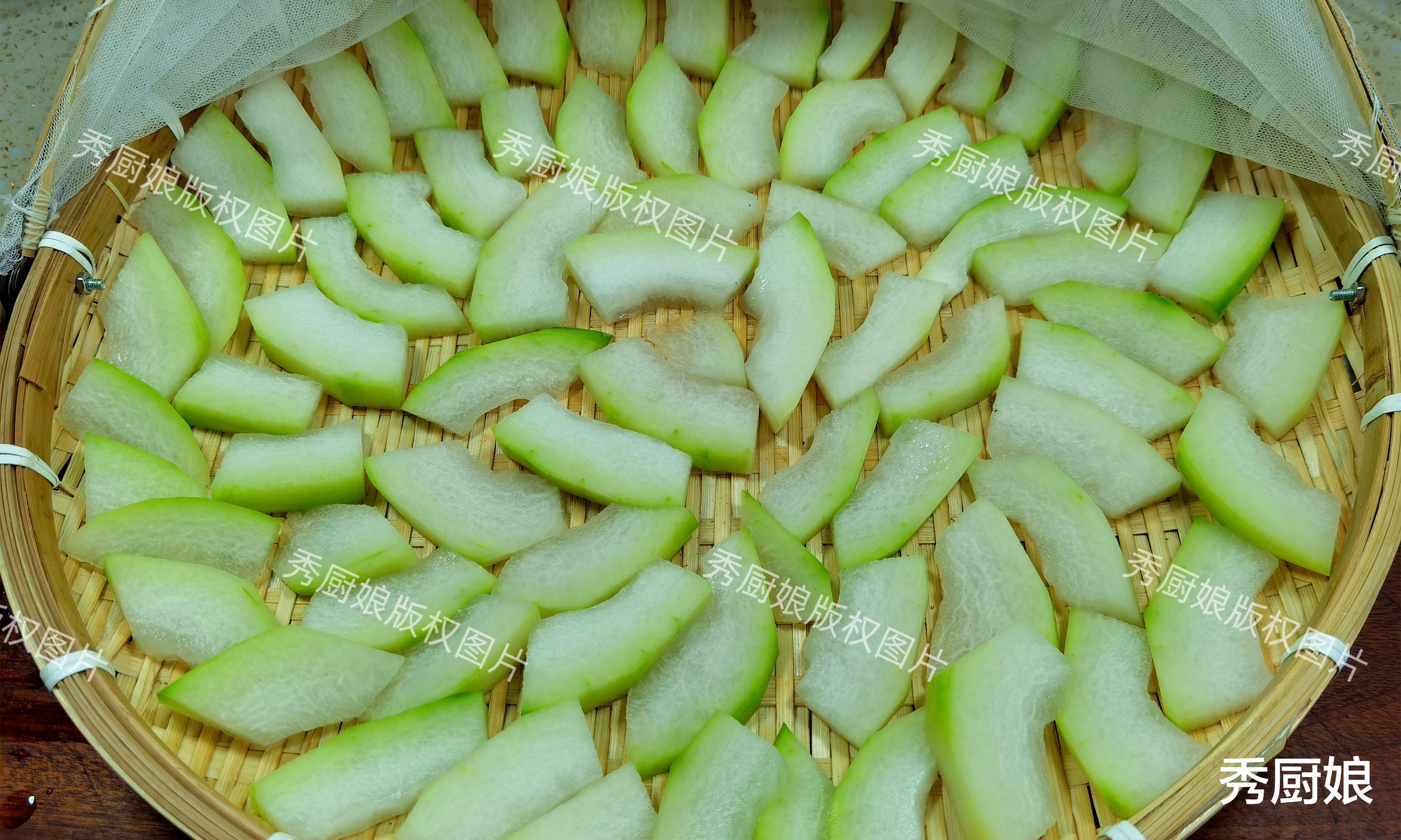 立秋后,碰到这菜别手软,买上20斤,晒干囤起来,冬天炖肉吃真香