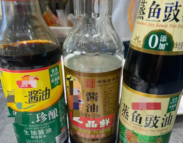 清蒸鲈鱼,鱼鲜肉嫩,老厨师亲授厨艺,原来诀窍有3步,建议收藏