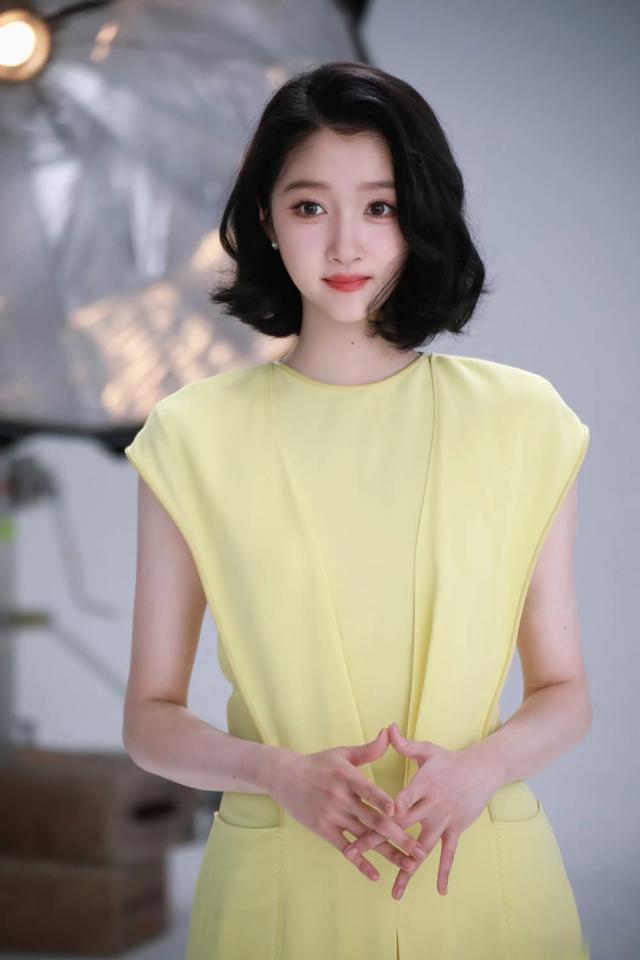 大骨架关晓彤和小骨架杨颖的区别