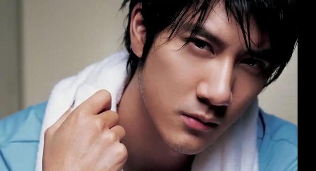 王力宏现身前妻豪宅看望孩子,这次终于和李靓蕾和解了?