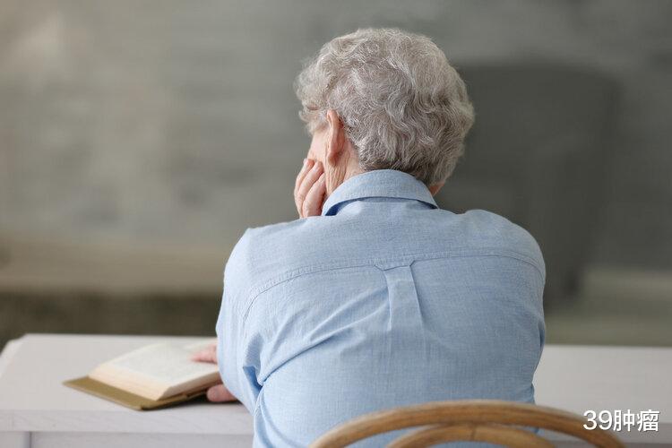 70岁为寿命的决定期，如果早上走路有这3个表现，一般会长寿！