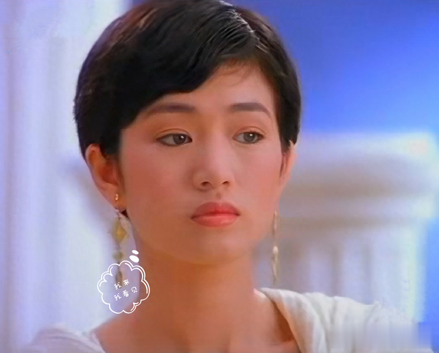 1994年的巩俐,长得跟山口百惠一模一样,这些照片让人越看越迷糊