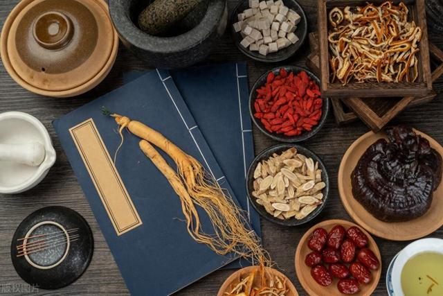 精血才是人间大药！男不离五子，女不离归芍，则雄风不倒 容颜不老