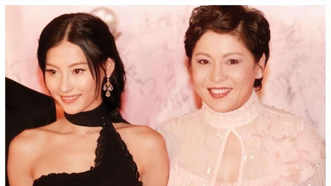 善恶到头终有报，“情史丰富”的张柏芝，不再被世人原谅！