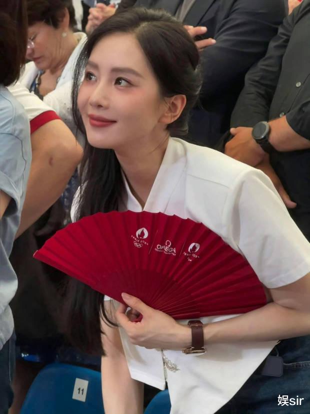 37岁刘诗诗奥运生图曝光被骂惨,网友怒斥其摆拍作秀,抢运动员风头