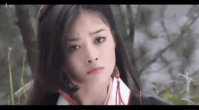 看了热搜上的蒋欣,才明白娱乐圈残酷的真相,郝蕾说的一点不错