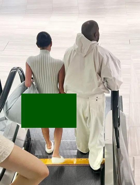 侃爷新老婆再破尺度只贴布条出街?染粉发被喷不如卡戴珊