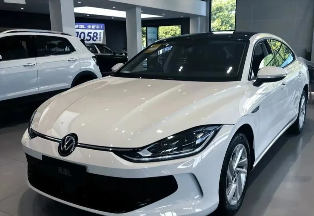 大众神车价格屠夫上线！14万跌至9万，A7都自愧不如